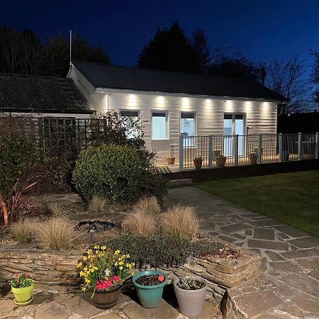 Chalet On The Green - Self Contained With Parking. Inshes Bagian luar foto